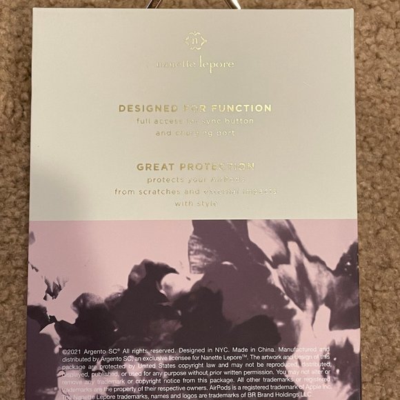 Nanette Lepore Crystal Airpod Case 1-2 generation - Picture 3 of 3